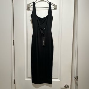 Myoutfitonline black low back midi dress size medium